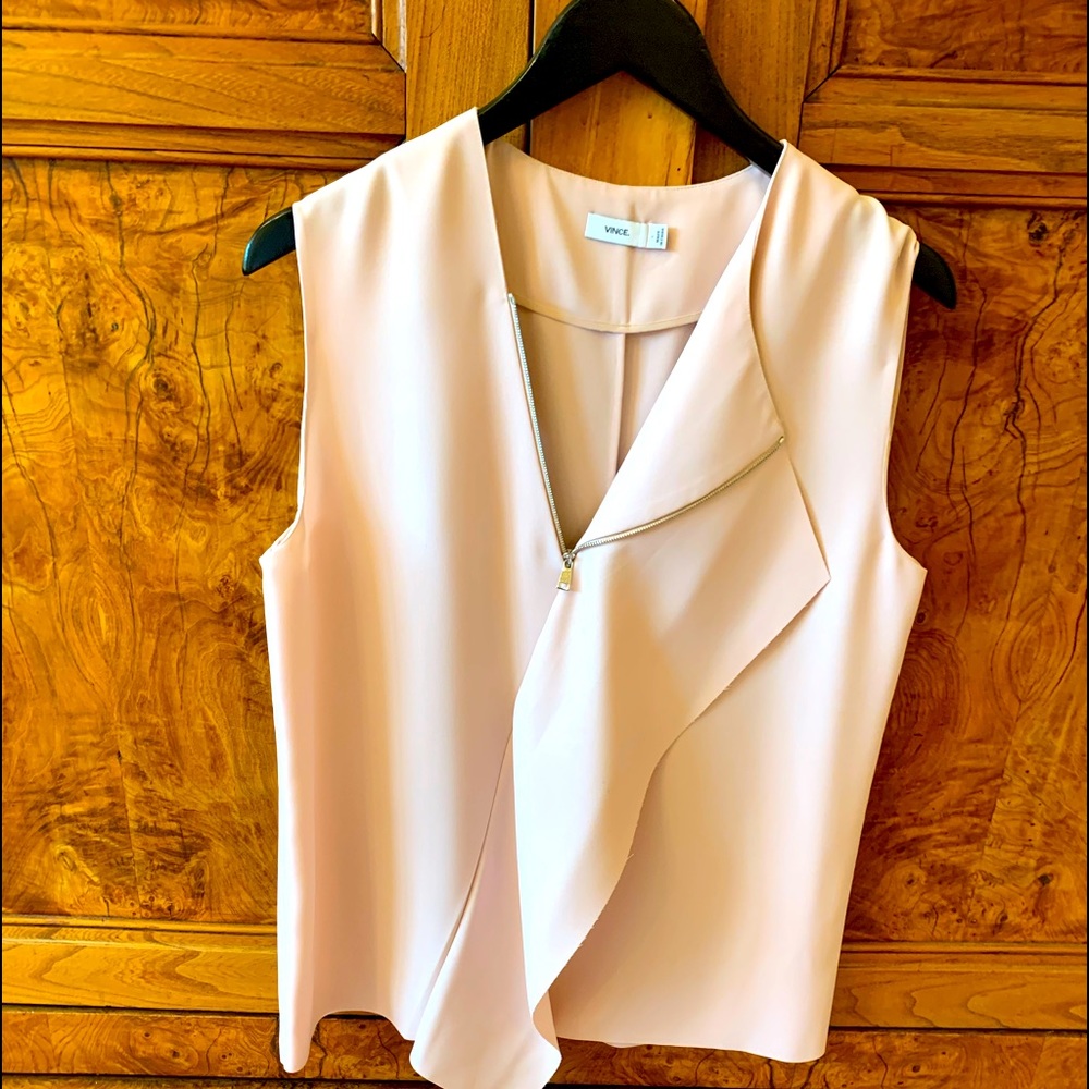 Vince light pink v-neck top